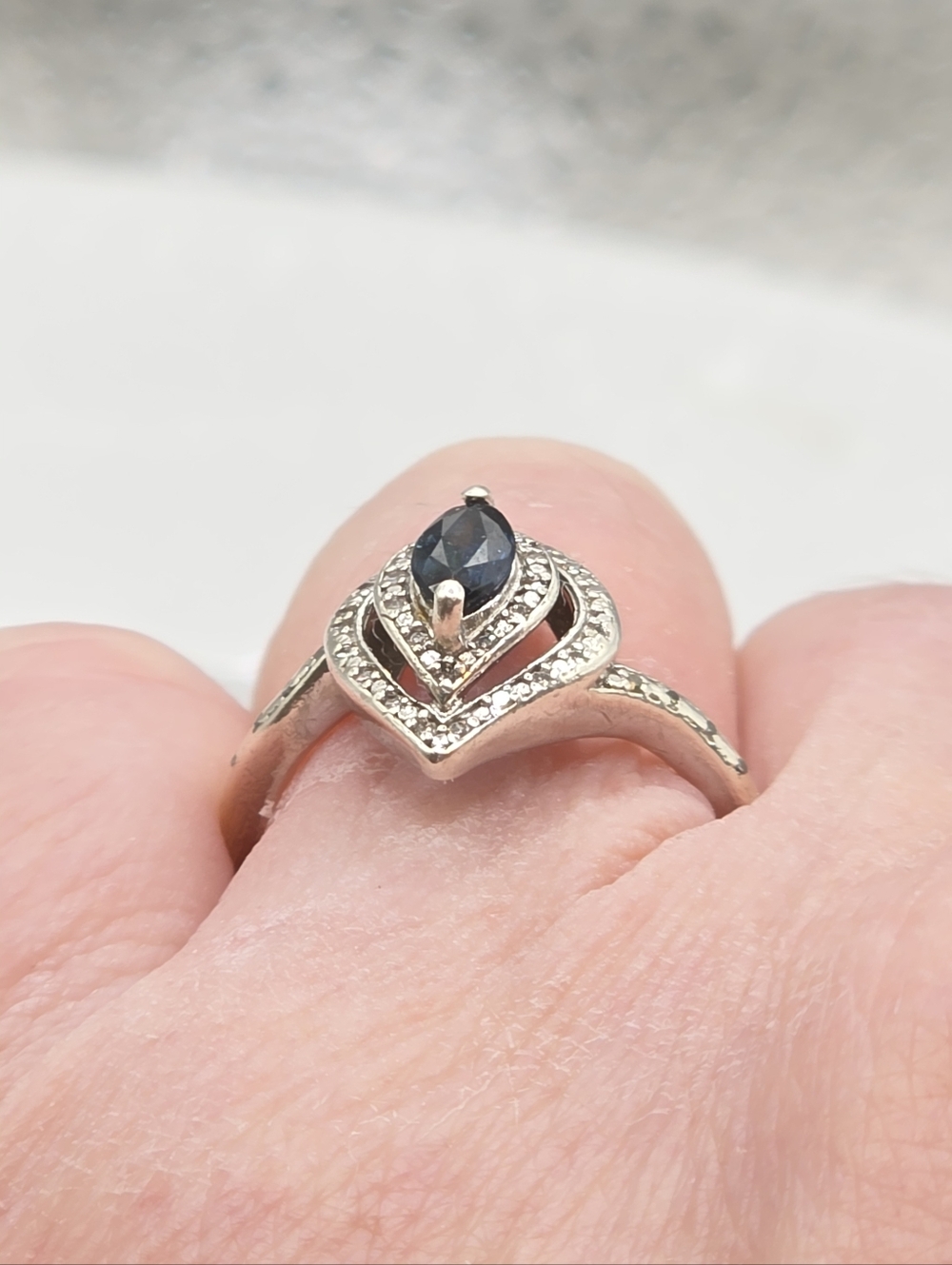 Narural And Elegant Blue Sapphire And Diamond Ring - Picture 6 of 9